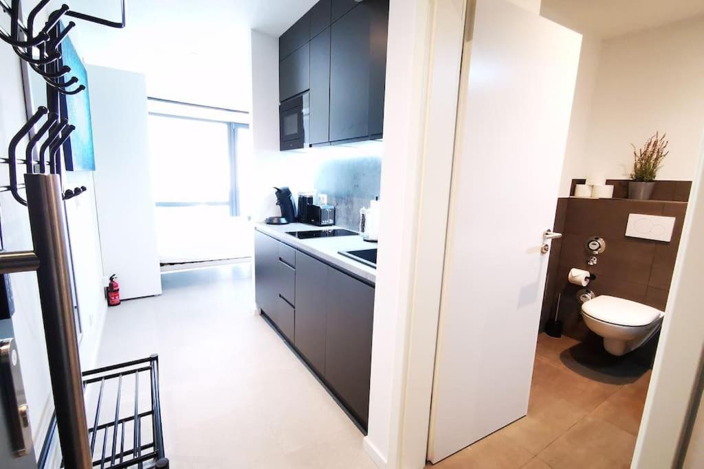 Hh 03 By Rockchair - Superhost Status - Modernes Apartment Mit Sonnigem Balkon & Premium Boxspringbetten In Winterhude - Hamburg Top Geheimtipp Exterior foto